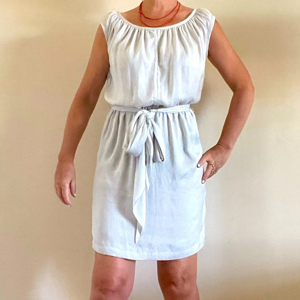 Sage color dress - Picture 2 of 5